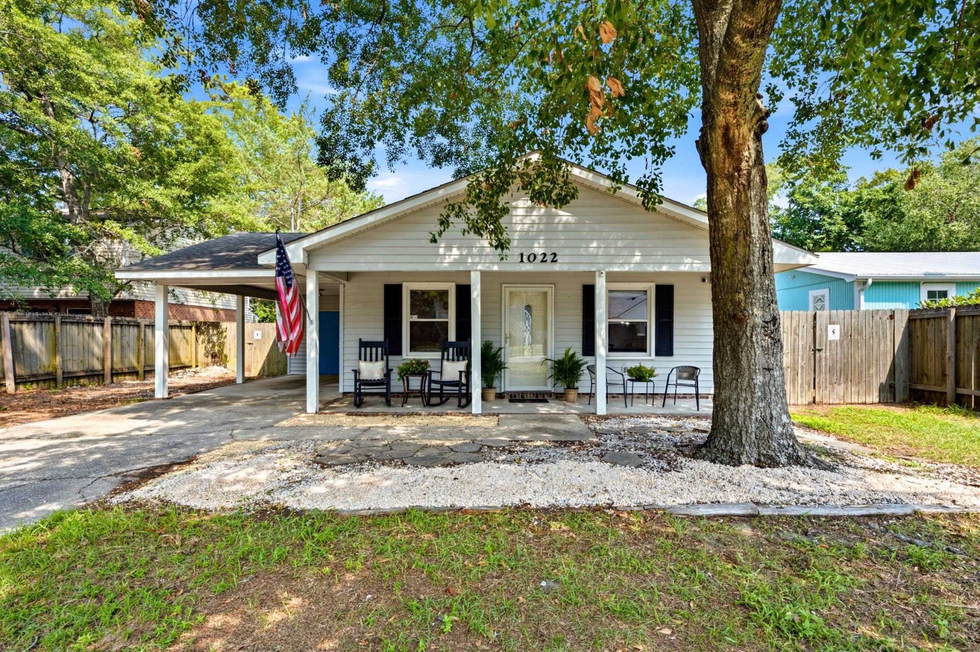 1022 S Hollywood Dr. Photo 1
