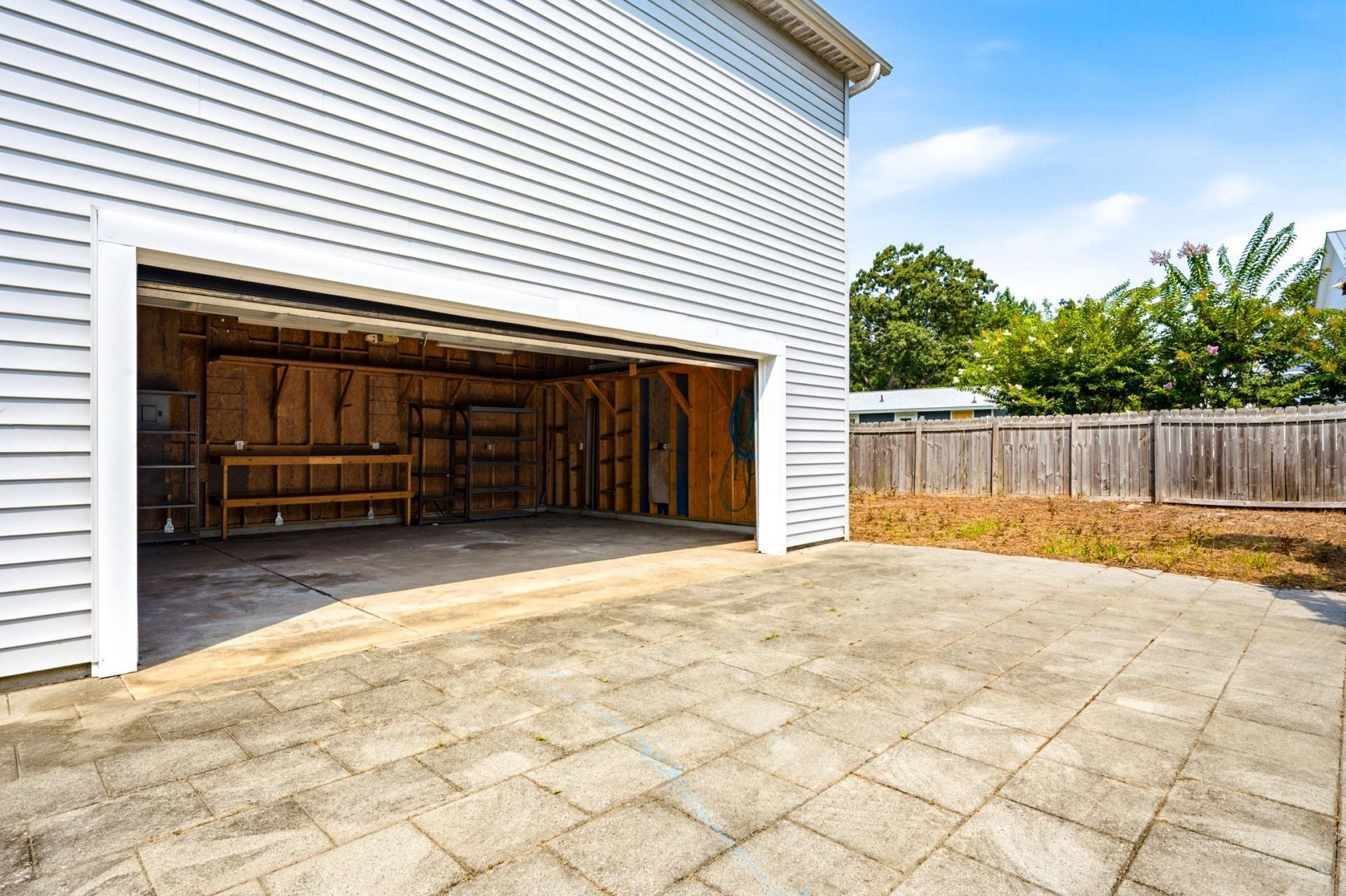 1022 S Hollywood Dr. Photo 31