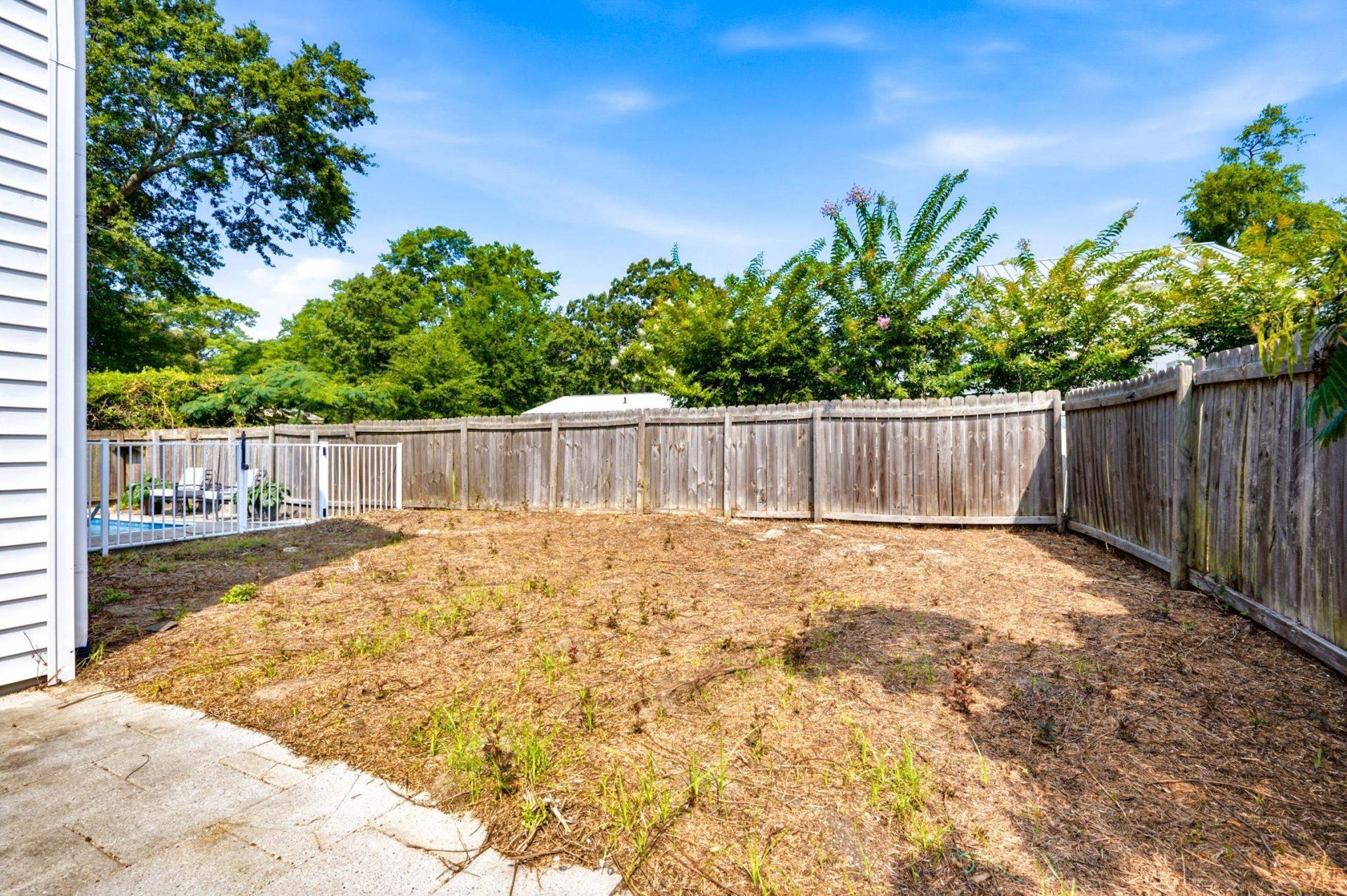 1022 S Hollywood Dr. Photo 34