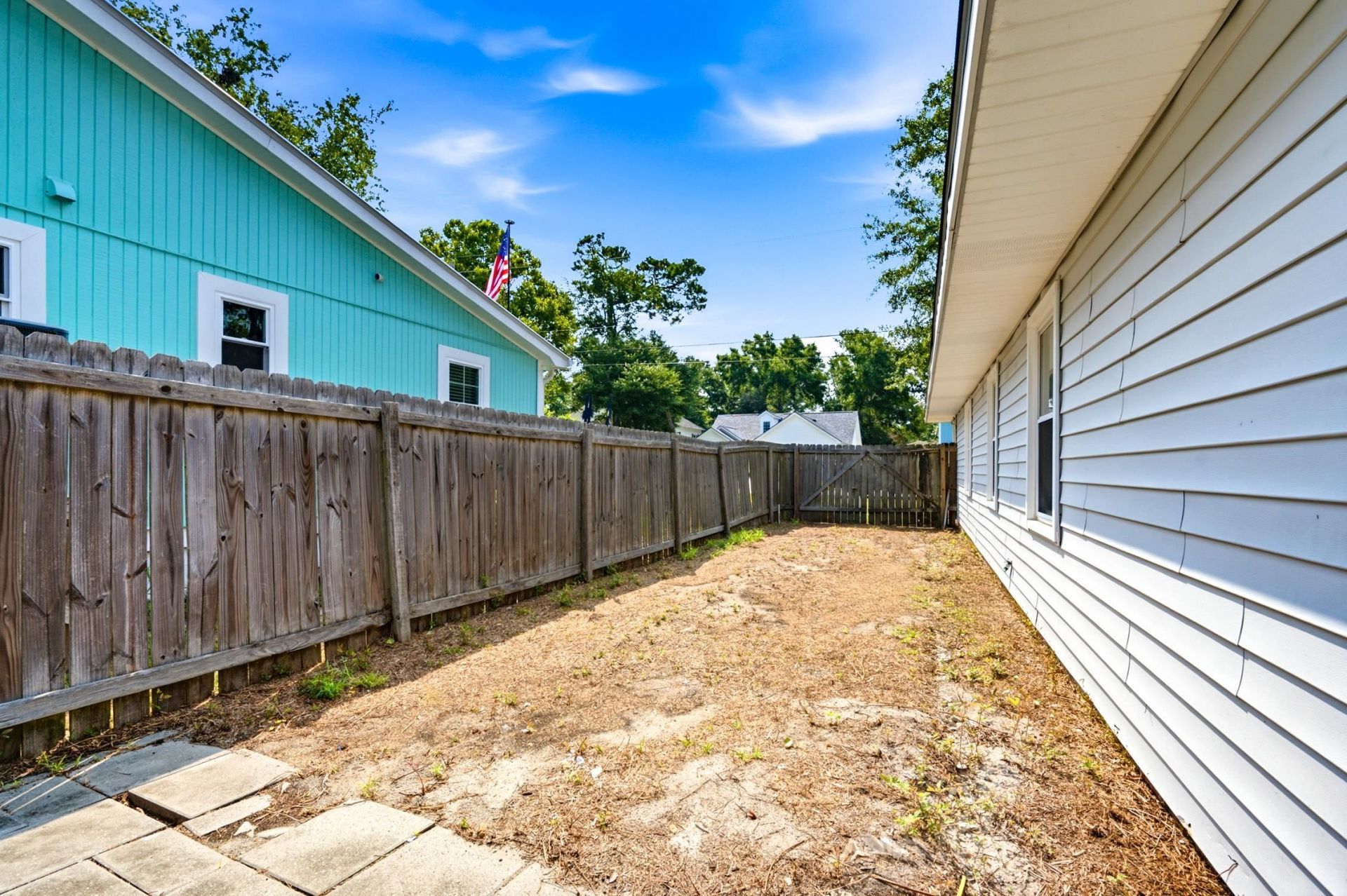 1022 S Hollywood Dr. Photo 35