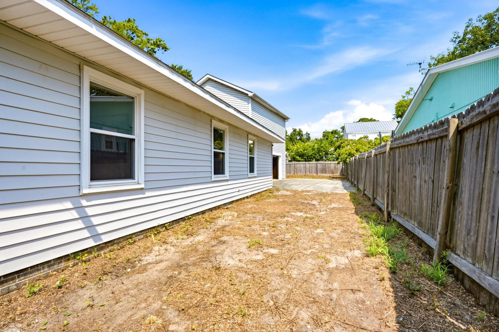 1022 S Hollywood Dr. Photo 36