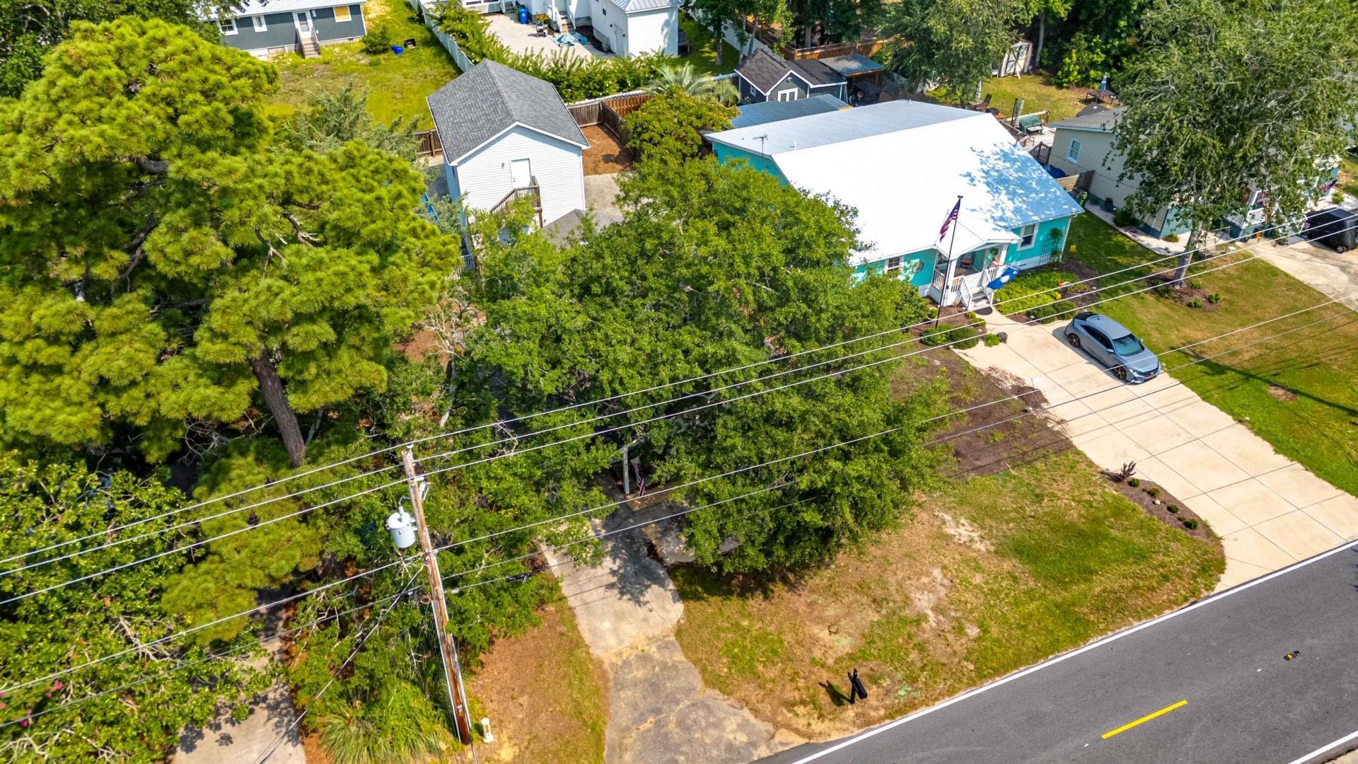 1022 S Hollywood Dr. Photo 39