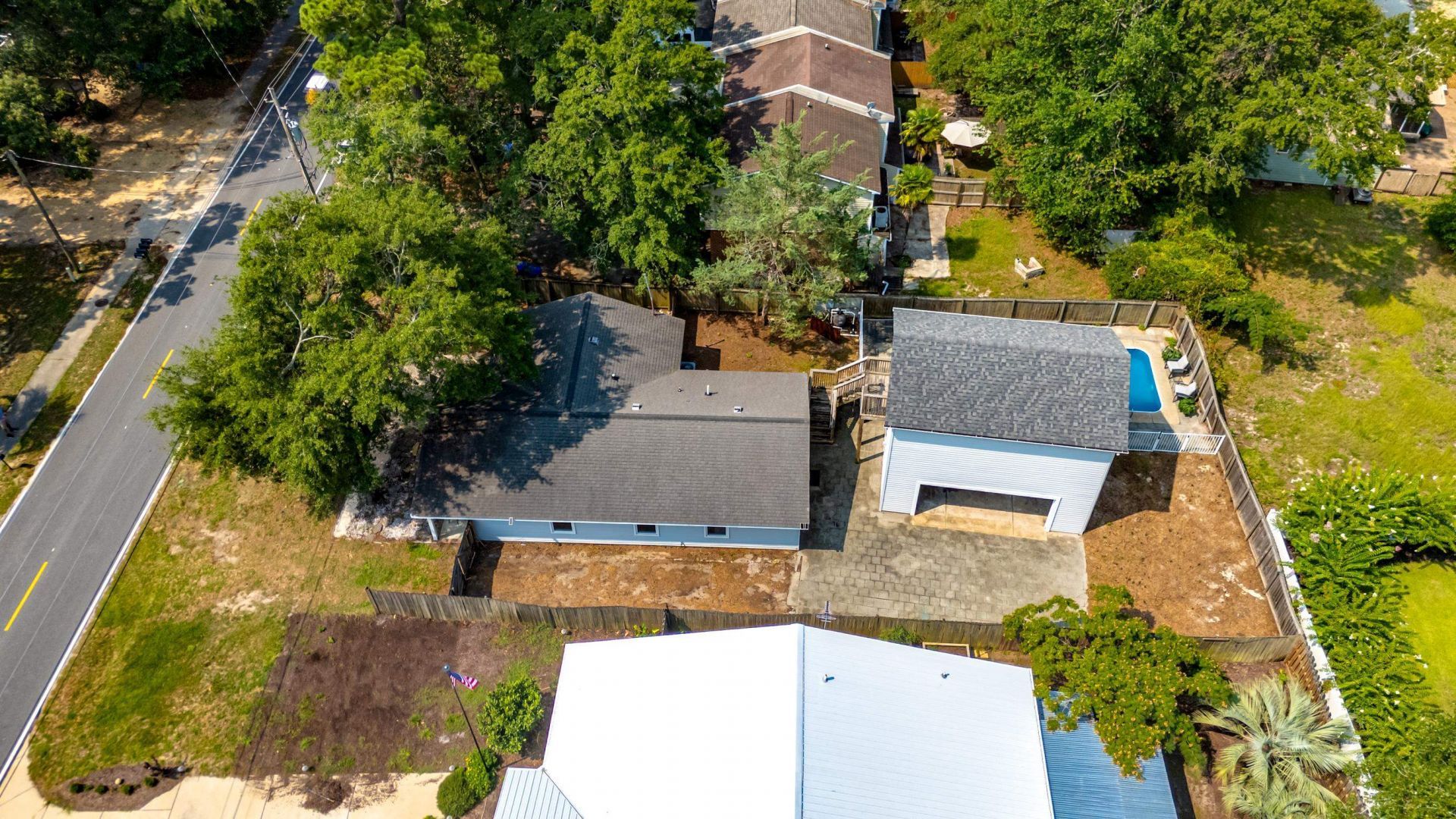 1022 S Hollywood Dr. Photo 41