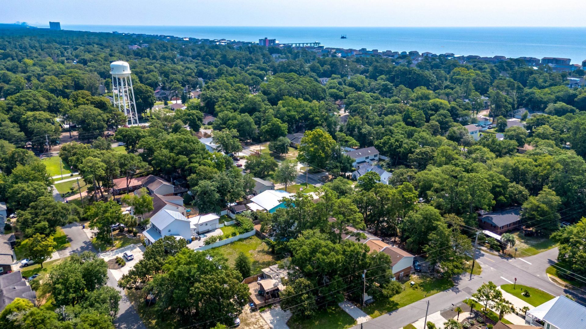1022 S Hollywood Dr. Photo 44