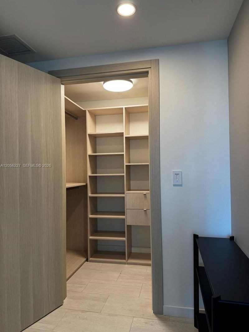 1000 Brickell Plaza, Unit 2301, Miami, FL 33131 Photo