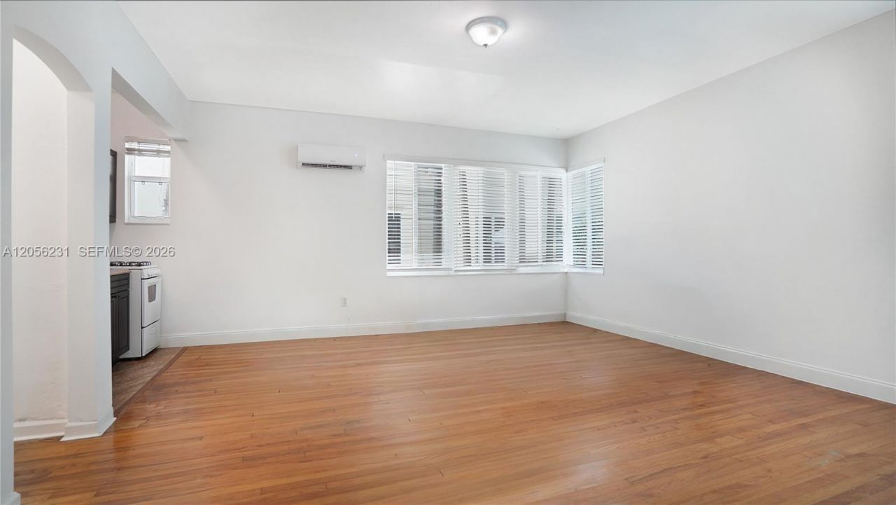 7936 Harding Ave , Miami Beach, FL 33141 Photo