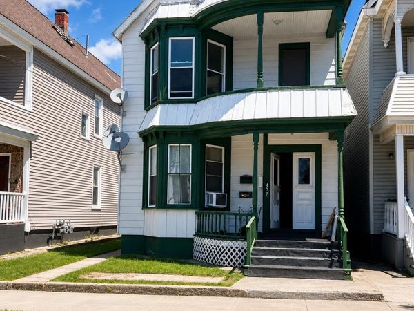 407 Victory Avenue, Unit 2 Upstairs, Schenectady, NY 12307