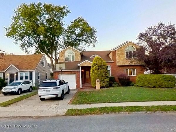 257 Locust Avenue , Staten Island, NY 10306