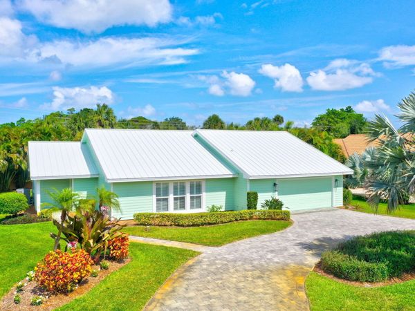 3824 SE FAIRWAY E, Stuart, FL 34997