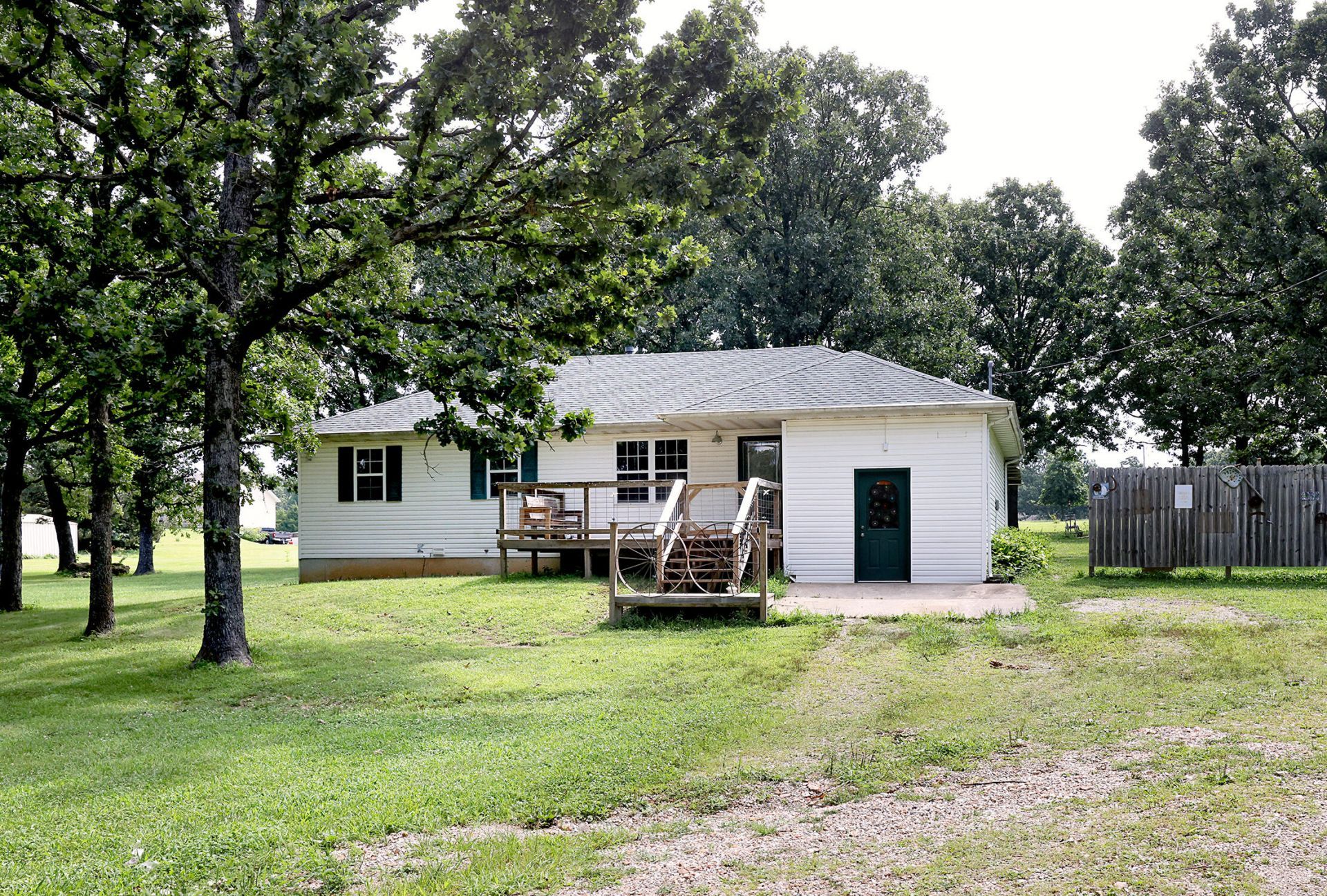 1694 Green Road, Marshfield, MO 65706 Main Photo