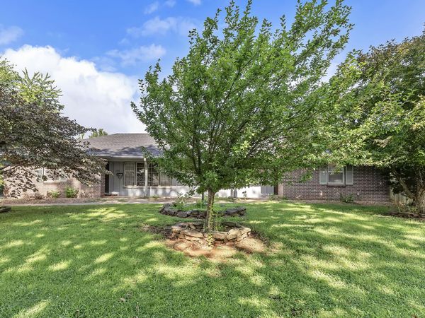 2039 2041 S Barcliff Avenue , Springfield, MO 65804
