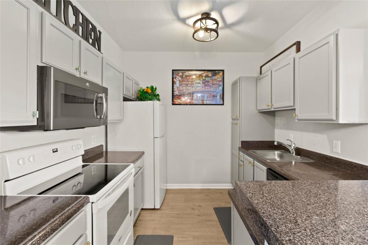 4802 51st Street W, Unit 423, Bradenton, FL 34210 Photo