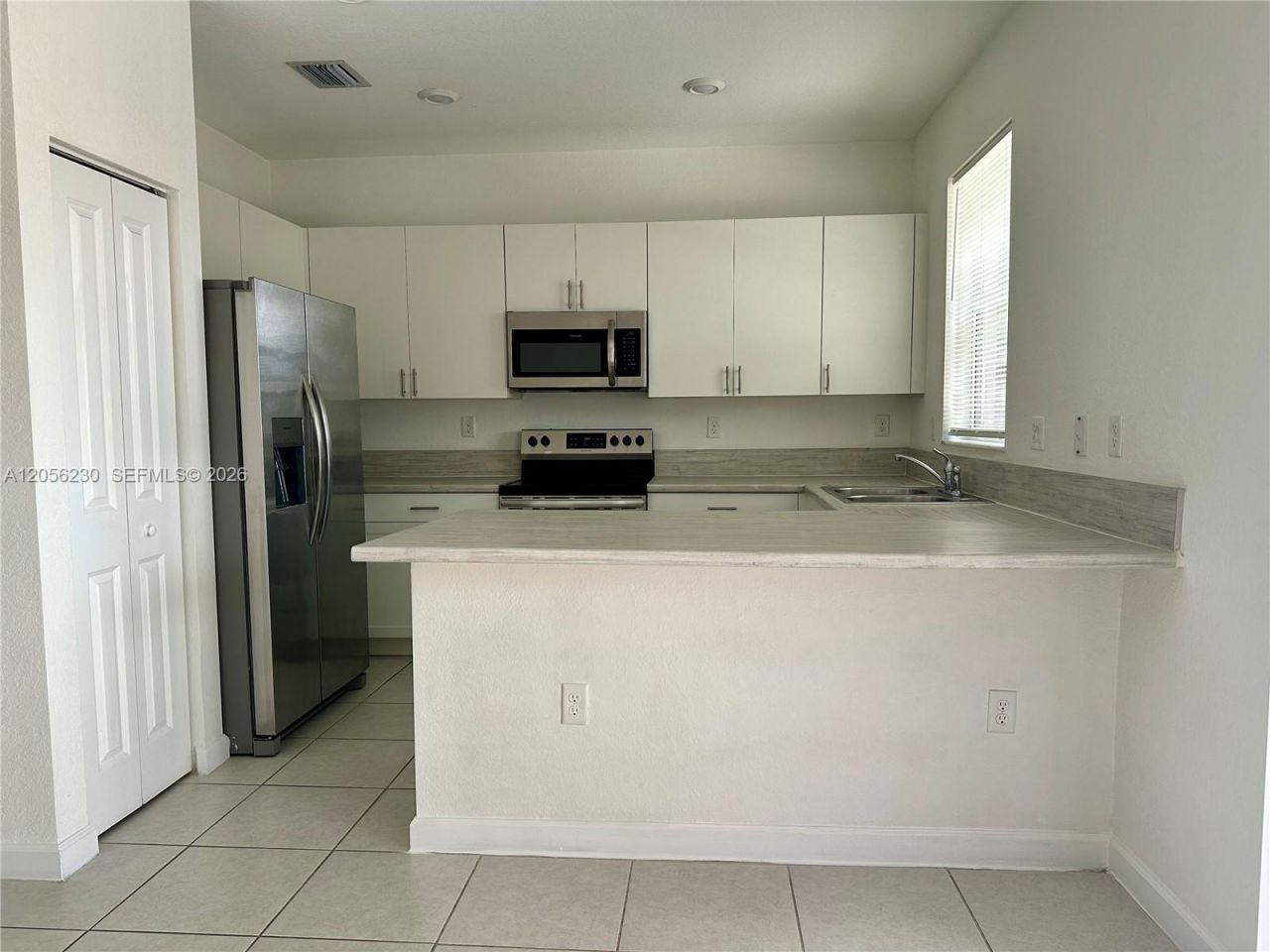 2737 SE 17th St, Homestead, FL 33035 Photo
