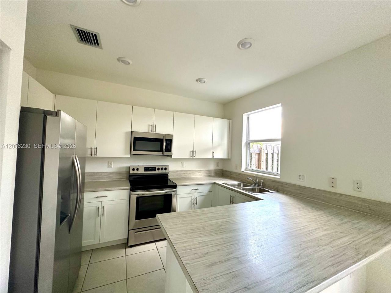 2737 SE 17th St, Homestead, FL 33035 Photo