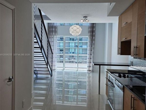 60 SW 13th St , Unit 2810, Miami, FL 33130