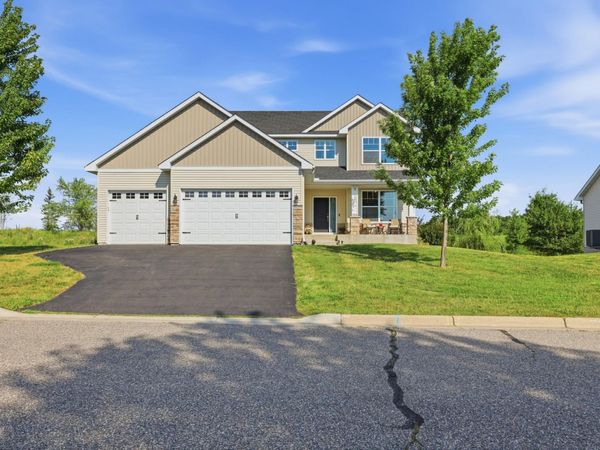 2206 Longhorn Lane, Buffalo, MN 55313