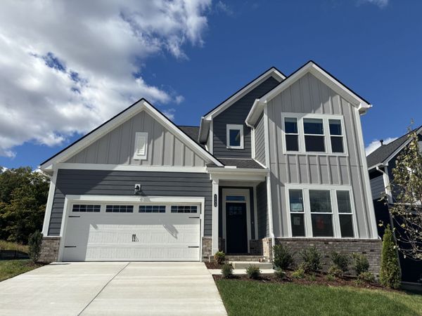 1132 Callaway Drive, Lebanon, TN 37087