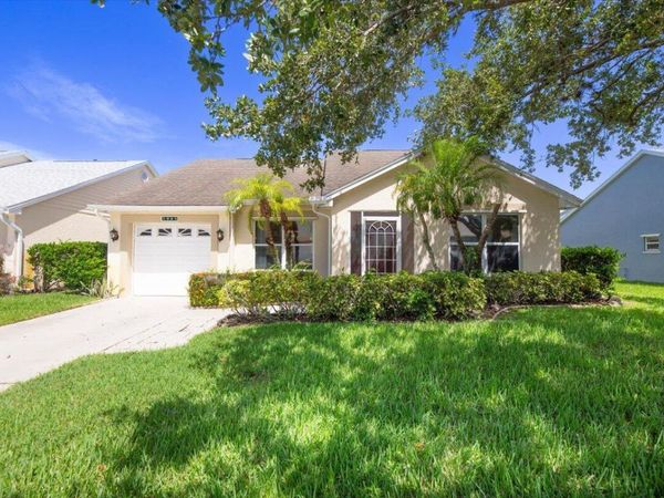 1065 NW Tuscany Drive, Port St. Lucie, FL 34986
