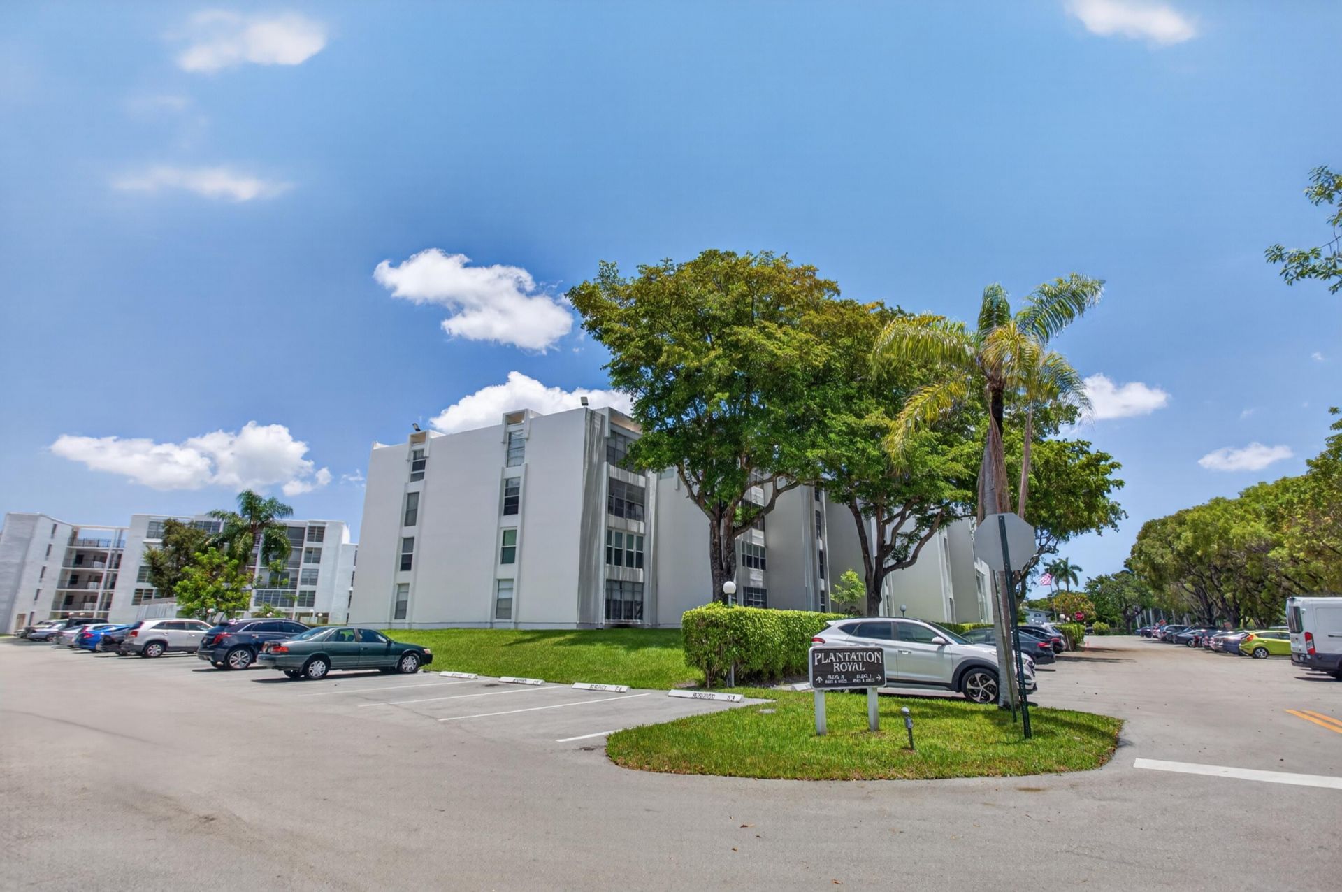 6903 Cypress Road, Unit B23, Plantation, FL 33317 Photo