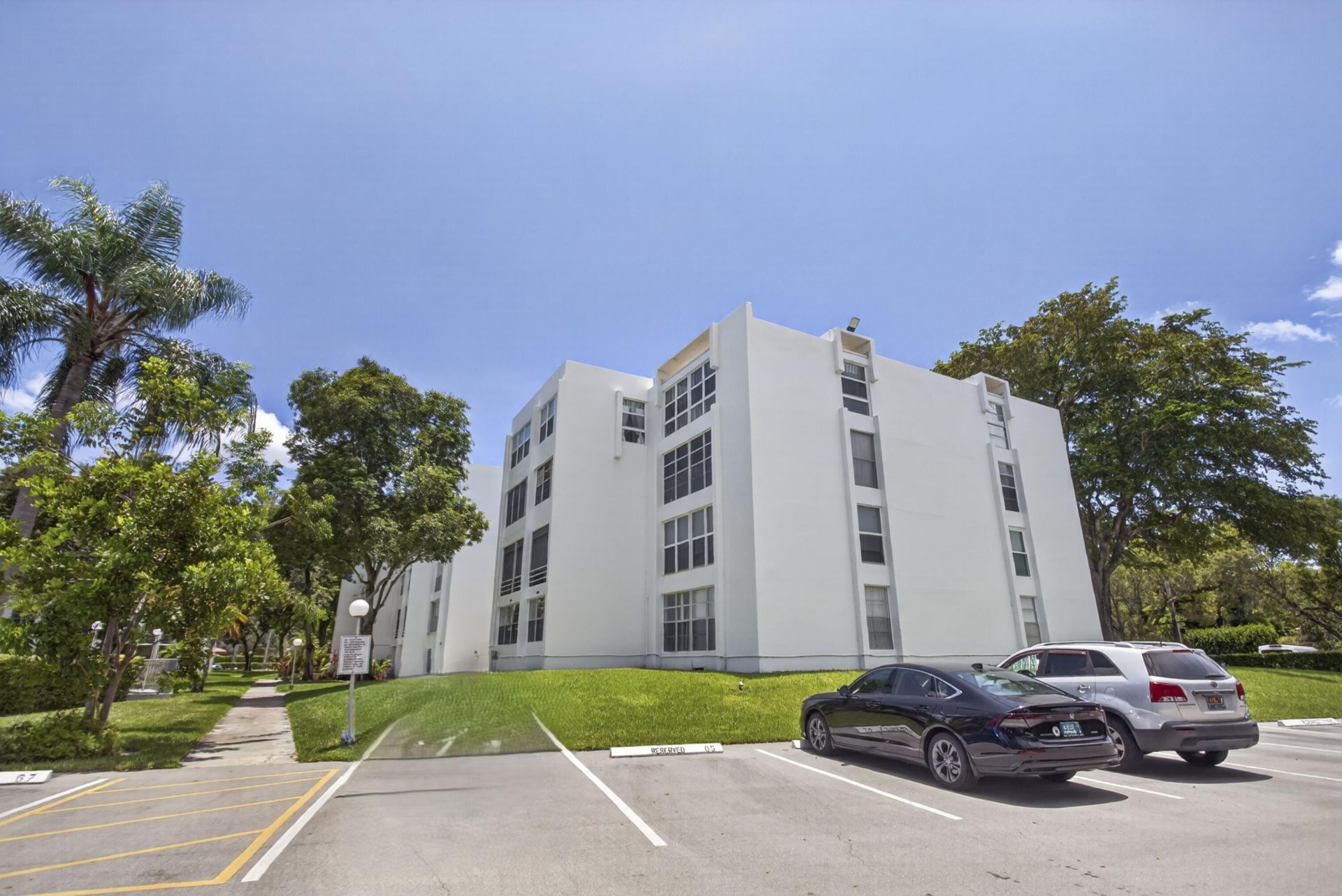 6903 Cypress Road, Unit B23, Plantation, FL 33317 Photo