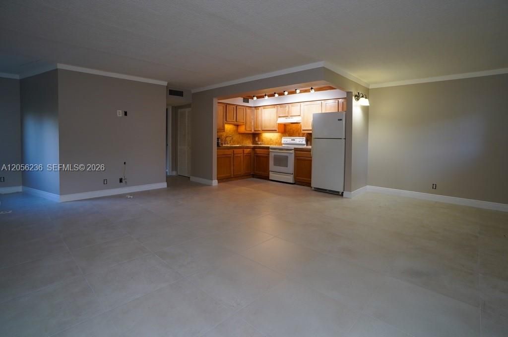 1815 Fairview Villas Dr , Unit 1, Palm Springs, FL 33406 Photo