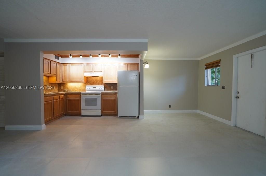 1815 Fairview Villas Dr , Unit 1, Palm Springs, FL 33406 Photo