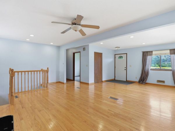 9440 Park Avenue S, Bloomington, MN 55420
