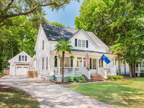 1124 Sea Island Crossing Lane, Mount Pleasant, SC 29464