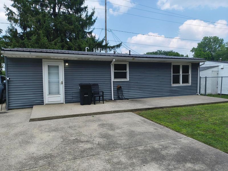 335 E Farming e Street , Marion, OH 43302 Photo 3