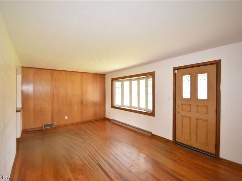 421 Parkview Drive, Girard, OH 44420 Photo 5