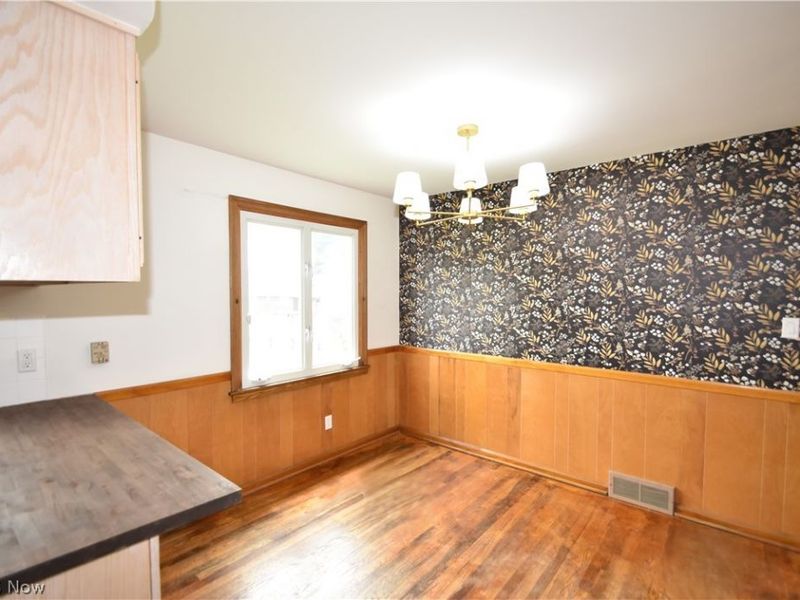 421 Parkview Drive, Girard, OH 44420 Photo 8