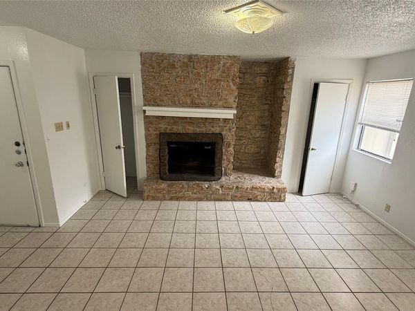 9019 Sawtooth LN , Unit A, Austin, TX 78729
