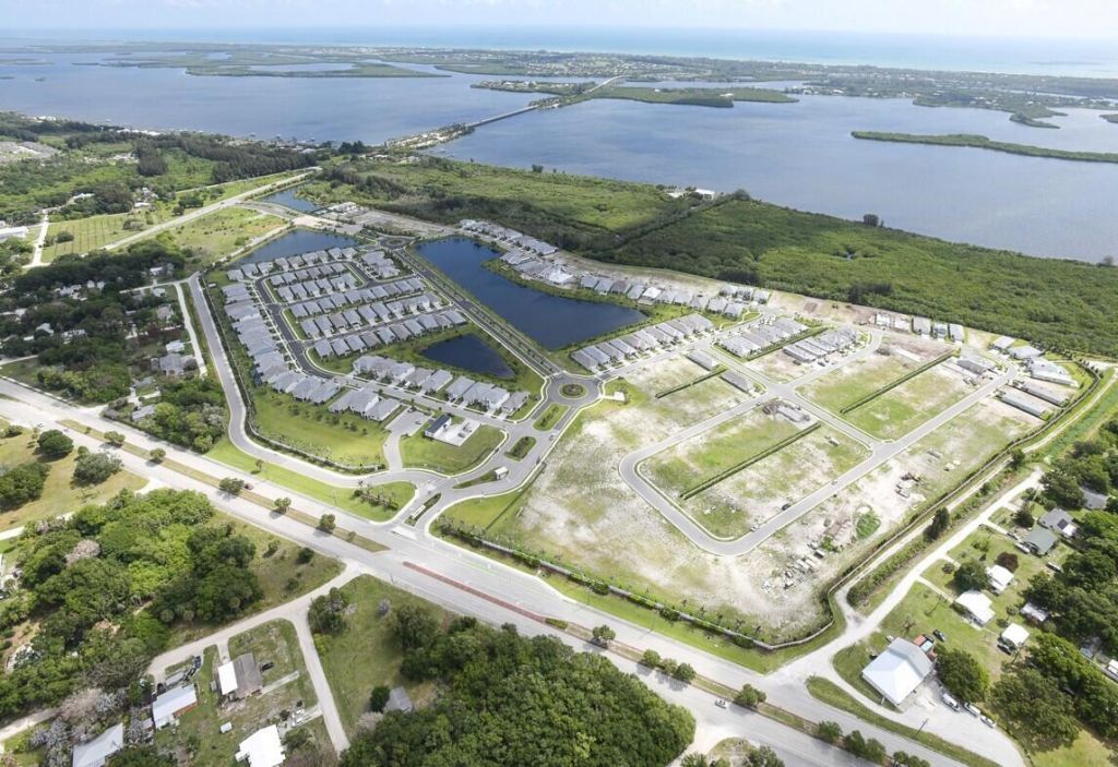 4340 Santa Maria, Unit 252 Ascent, Vero Beach, FL 32967 Photo