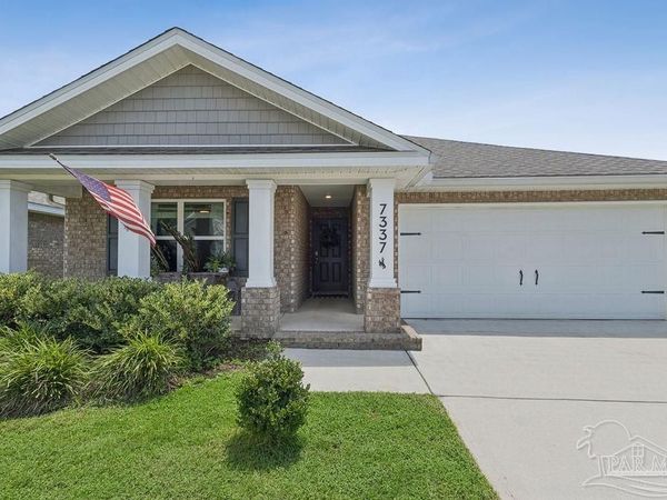 7337 Lakeside Oak Ct, Pensacola, FL 32526