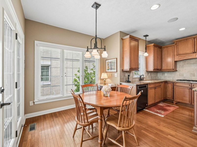 899 John Michael Way, Columbus, OH 43235 Photo 21