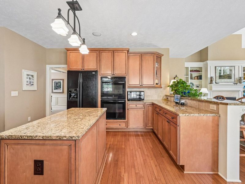 899 John Michael Way, Columbus, OH 43235 Photo 24