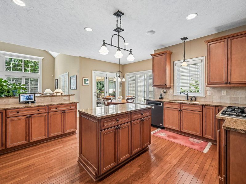899 John Michael Way, Columbus, OH 43235 Photo 26