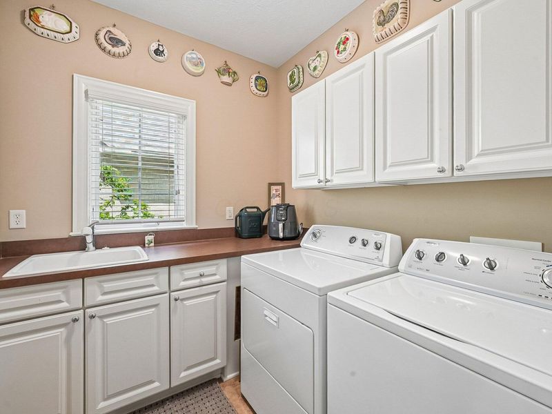 899 John Michael Way, Columbus, OH 43235 Photo 33