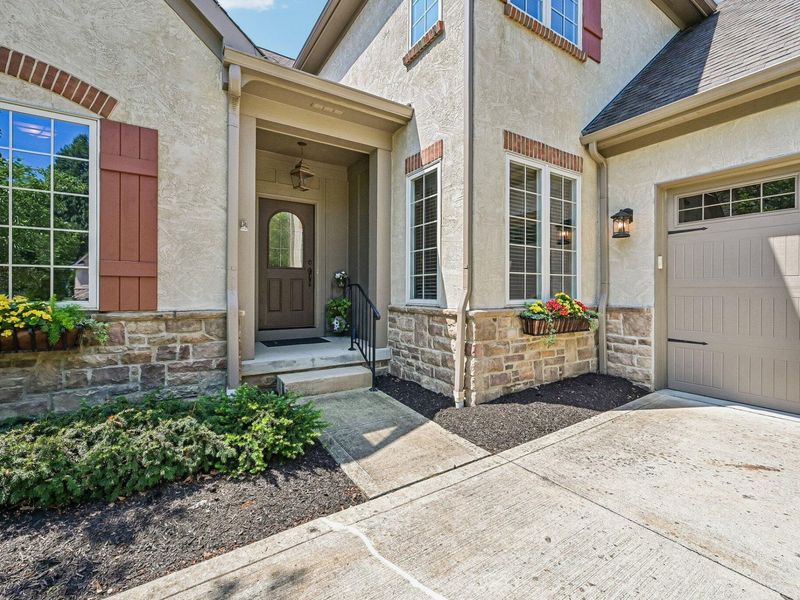 899 John Michael Way, Columbus, OH 43235 Photo 5