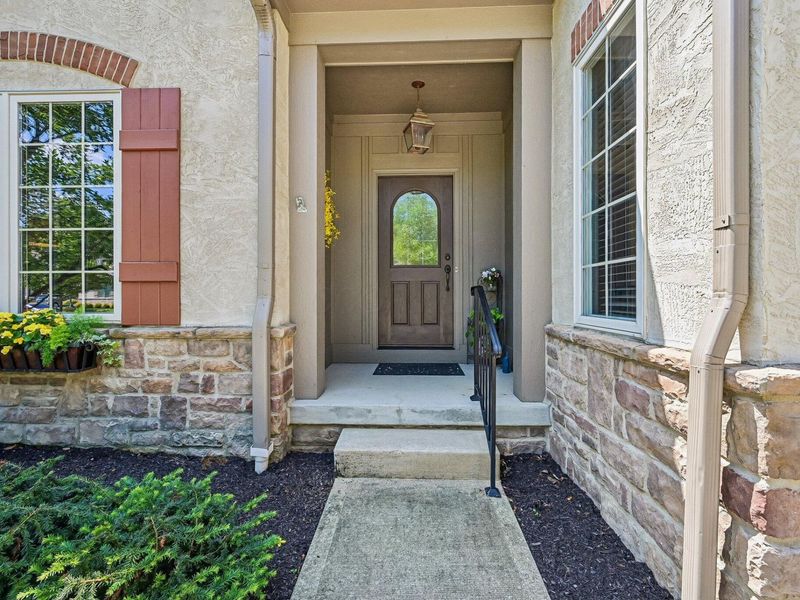 899 John Michael Way, Columbus, OH 43235 Photo 6