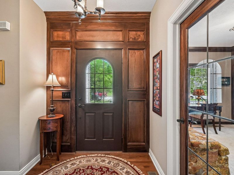 899 John Michael Way, Columbus, OH 43235 Photo 8