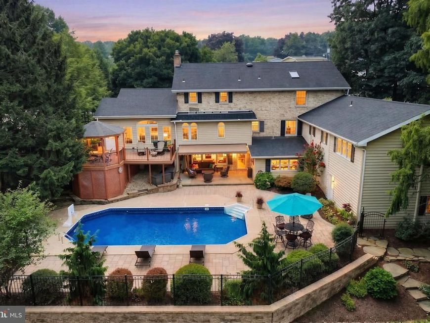 701 Hoffman Road, York, PA 17403 Main Photo