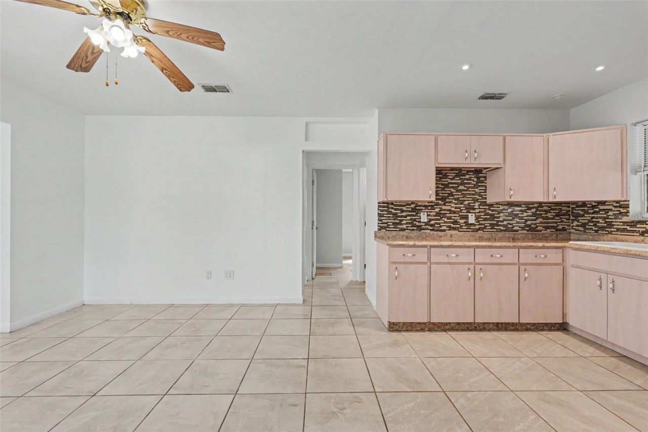 9447 N Milam Way , Citrus Springs, FL 34434 Photo
