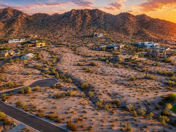 9380 S KRISTA Drive, Unit 80, Goodyear, AZ 85338