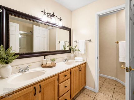 943 Sterling Cir, Folsom, CA 95630 Photo