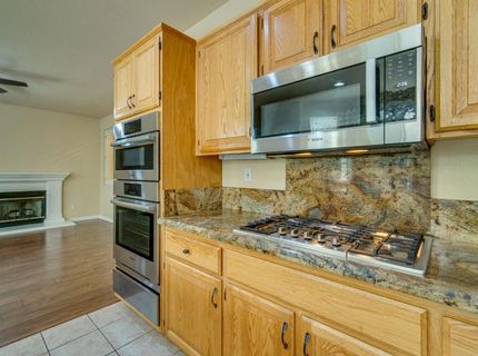 943 Sterling Cir, Folsom, CA 95630 Photo