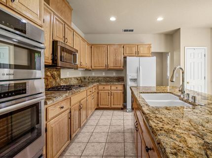 943 Sterling Cir, Folsom, CA 95630 Photo
