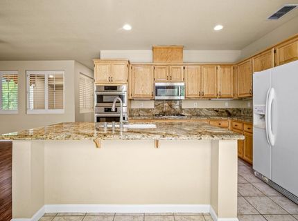 943 Sterling Cir, Folsom, CA 95630 Photo