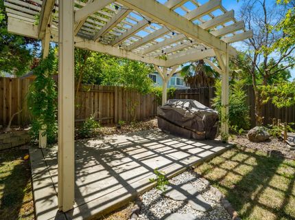 943 Sterling Cir, Folsom, CA 95630 Photo