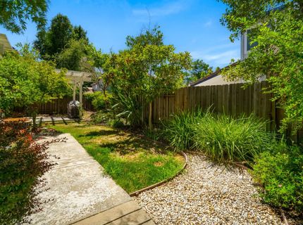 943 Sterling Cir, Folsom, CA 95630 Photo